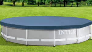 Bâche pour piscine tubulaire : comment bien la choisir ?